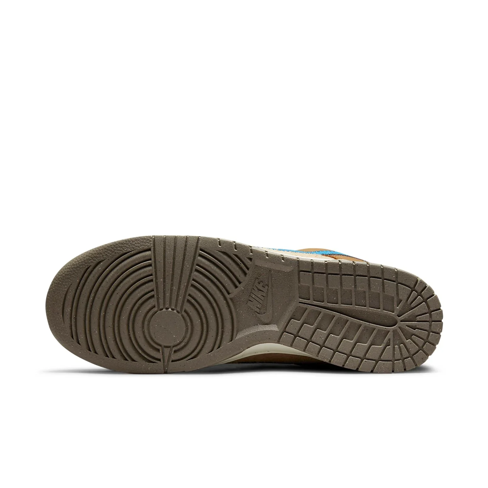DO6712 200 Nike Dunk Low size? Dark Driftwood - Image 6