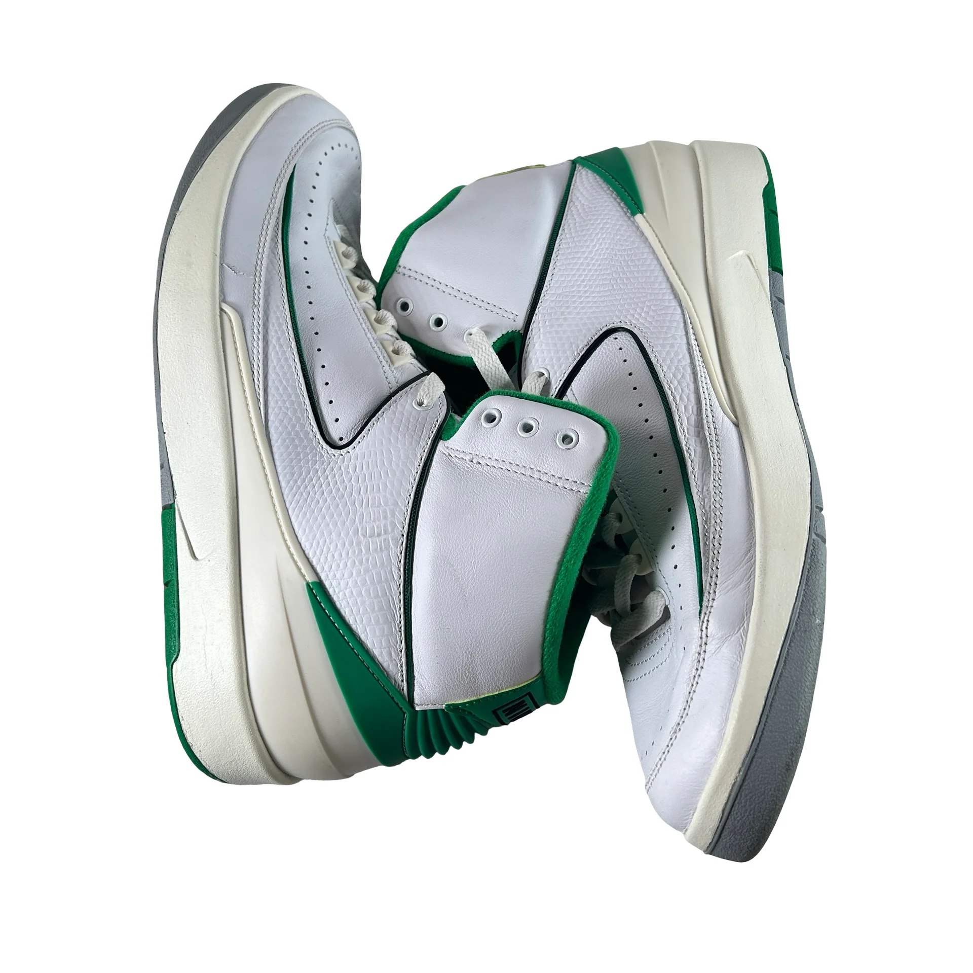 DR8884 103 Jordan 2 Retro Lucky Green - 11 M (Used) (No Box) - Image 4