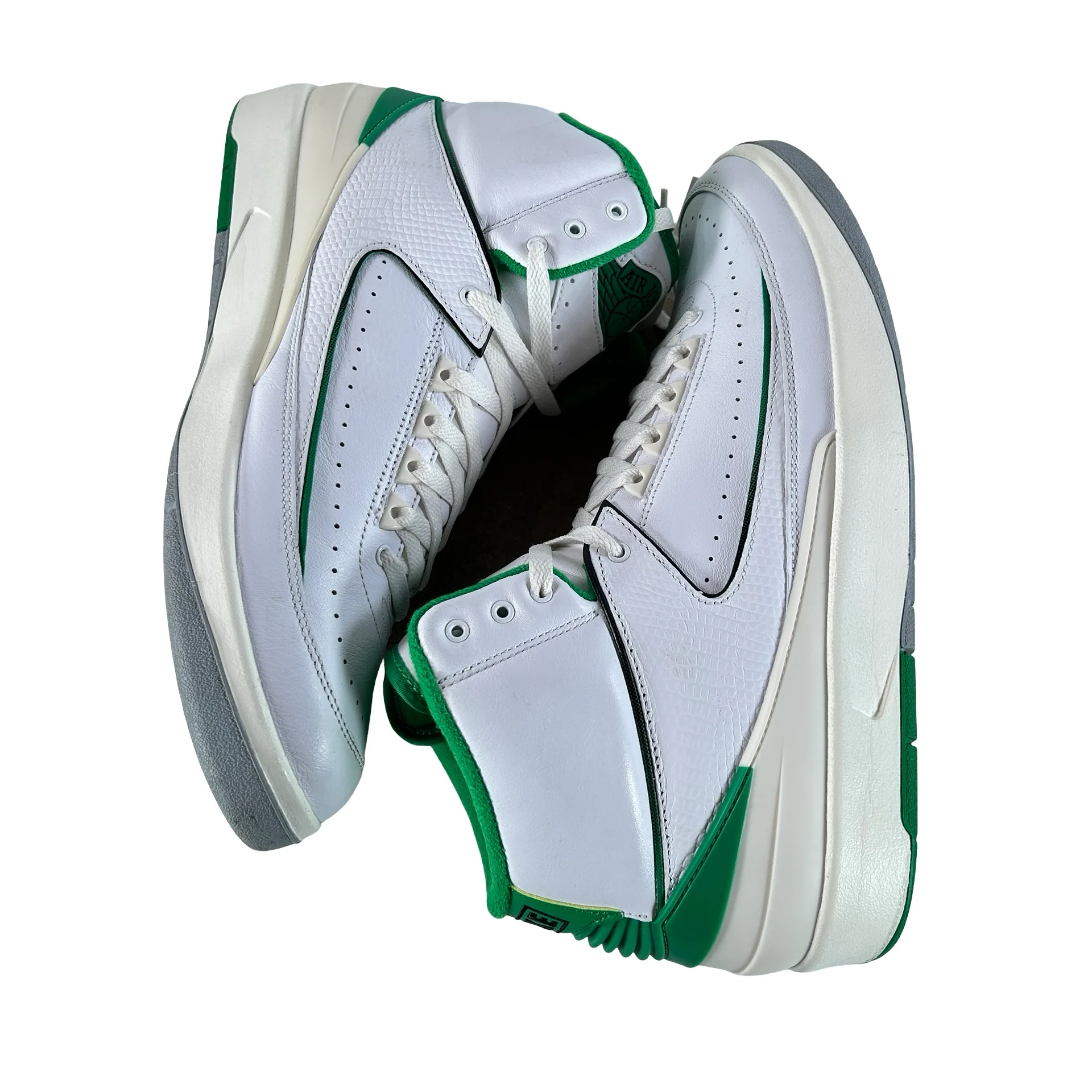 DR8884 103 Jordan 2 Retro Lucky Green - 12.5 M (Used) - Image 5