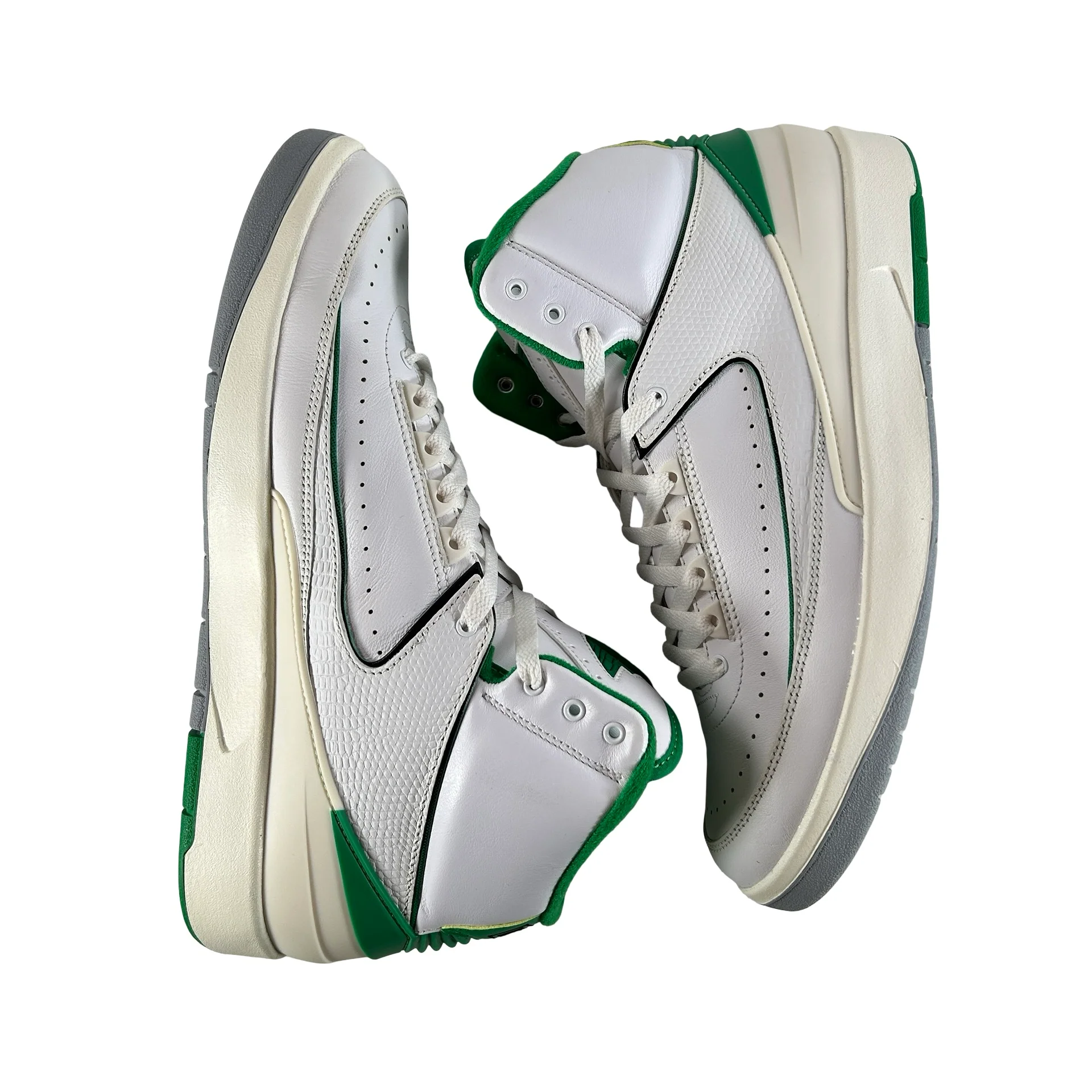 DR8884 103 Jordan 2 Retro Lucky Green - 12 M (Used) (Replace Box) - Image 4