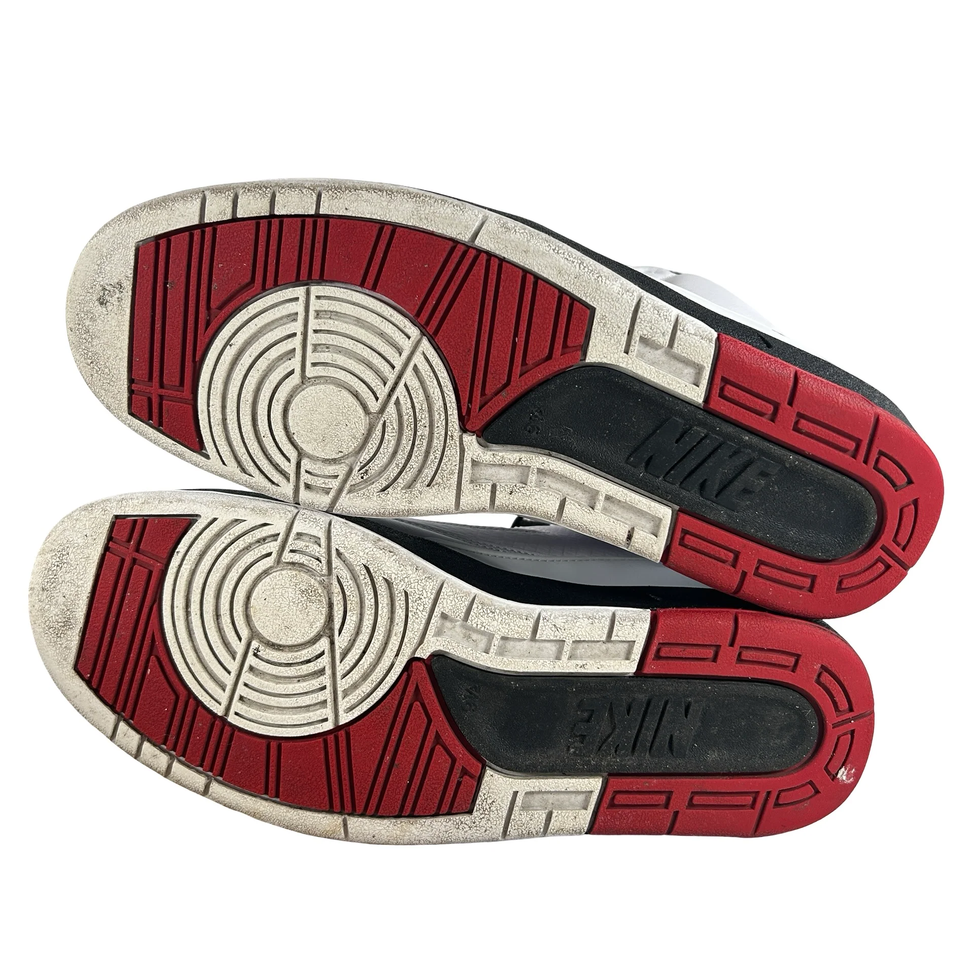 DX2454 106 Jordan 2 Retro OG Chicago (2022) [USED] - 9.5 M (Used4) - Image 6