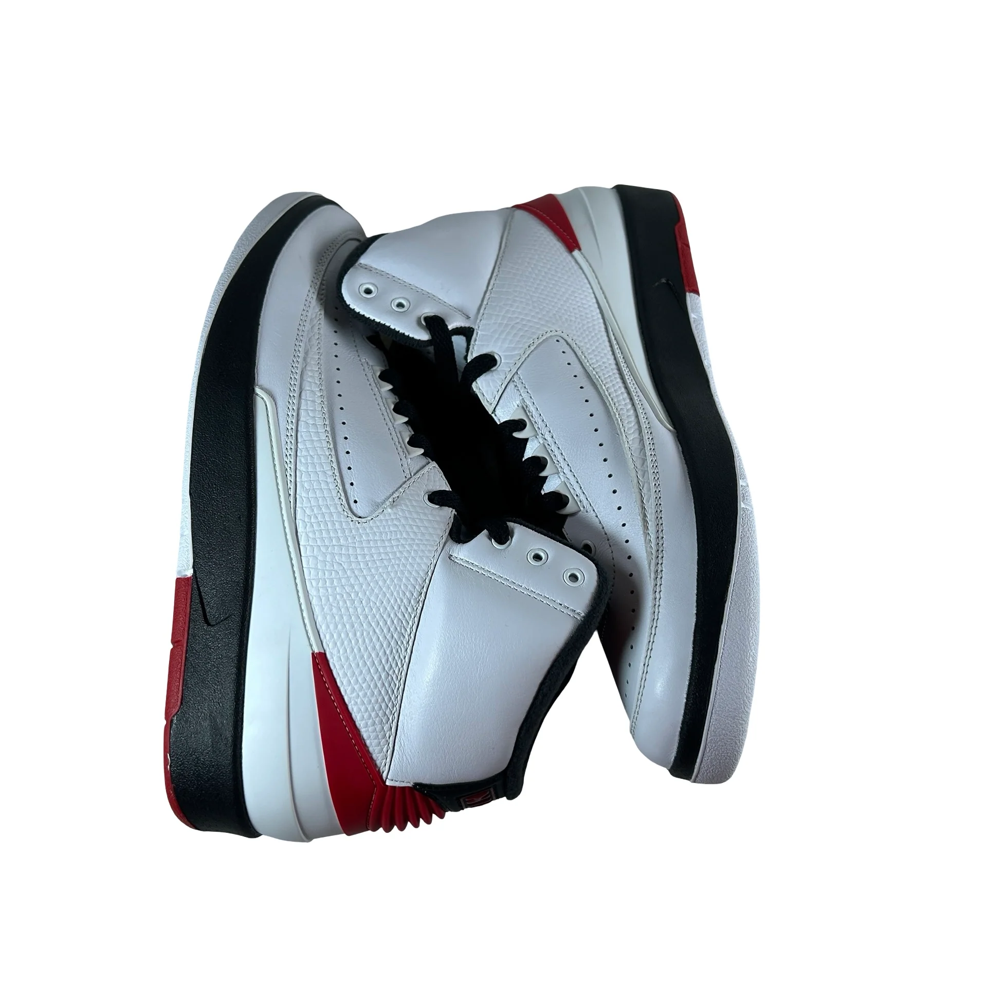 DX2454 106 Jordan 2 Retro OG Chicago (2022) [USED] - 9 M (VNDS) (No Box) - Image 4