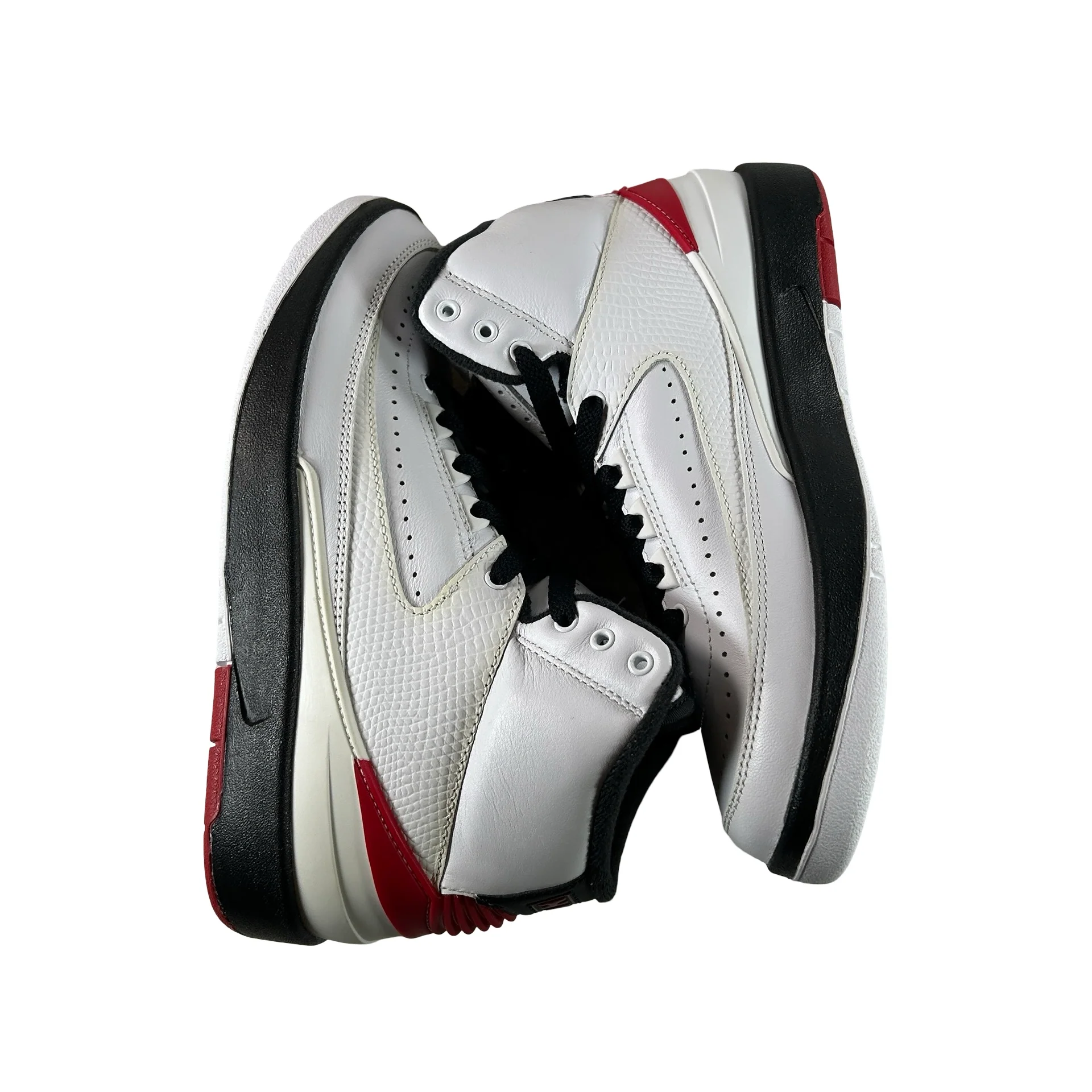 DX2591 106 Jordan 2 Retro OG Chicago (2022) (GS) - 5.5 Y (Yellowing Stitching) (No Box) - Image 5