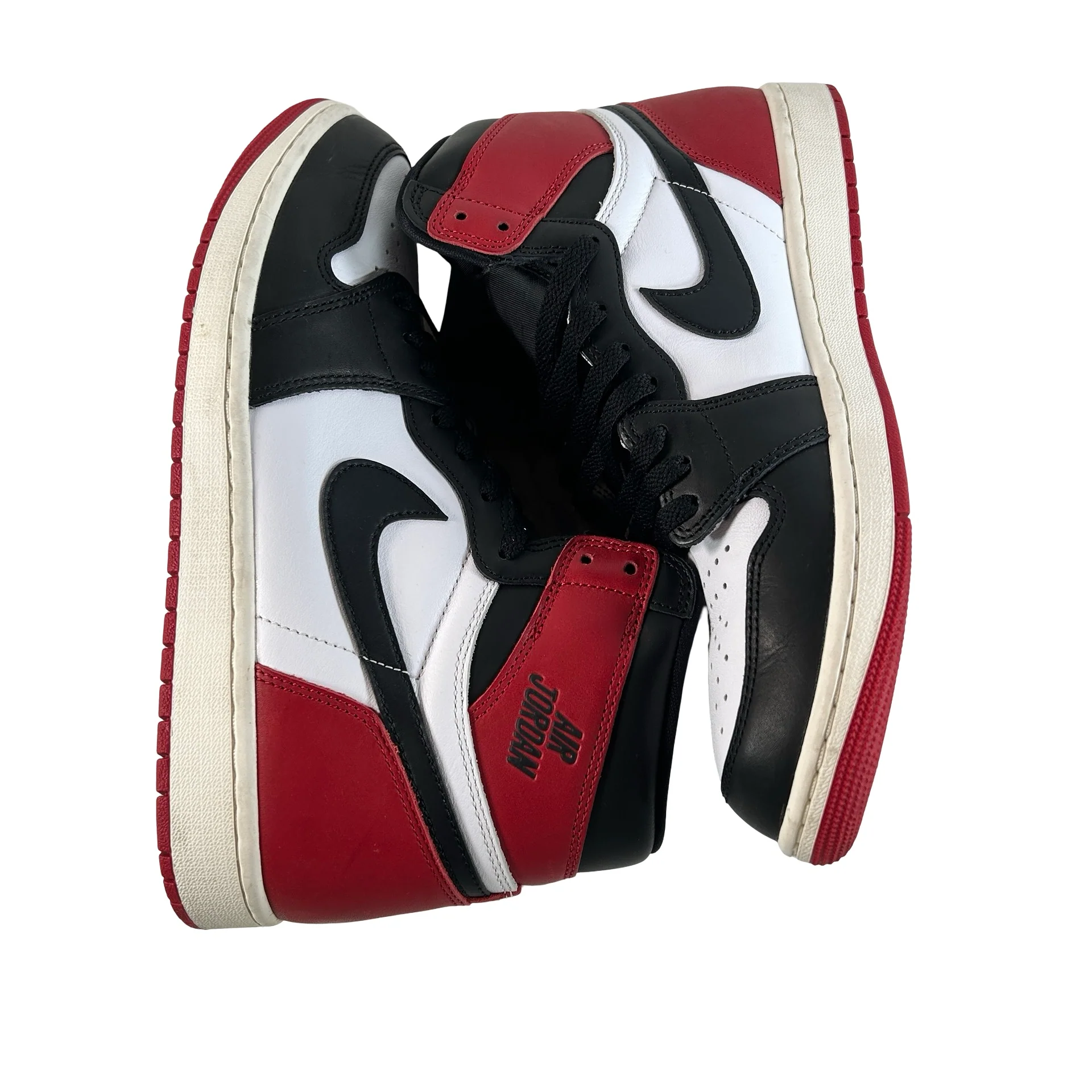 DZ5485 106 Jordan 1 Retro High OG Black Toe Reimagined [USED] - 11 M (Used10) - Image 4