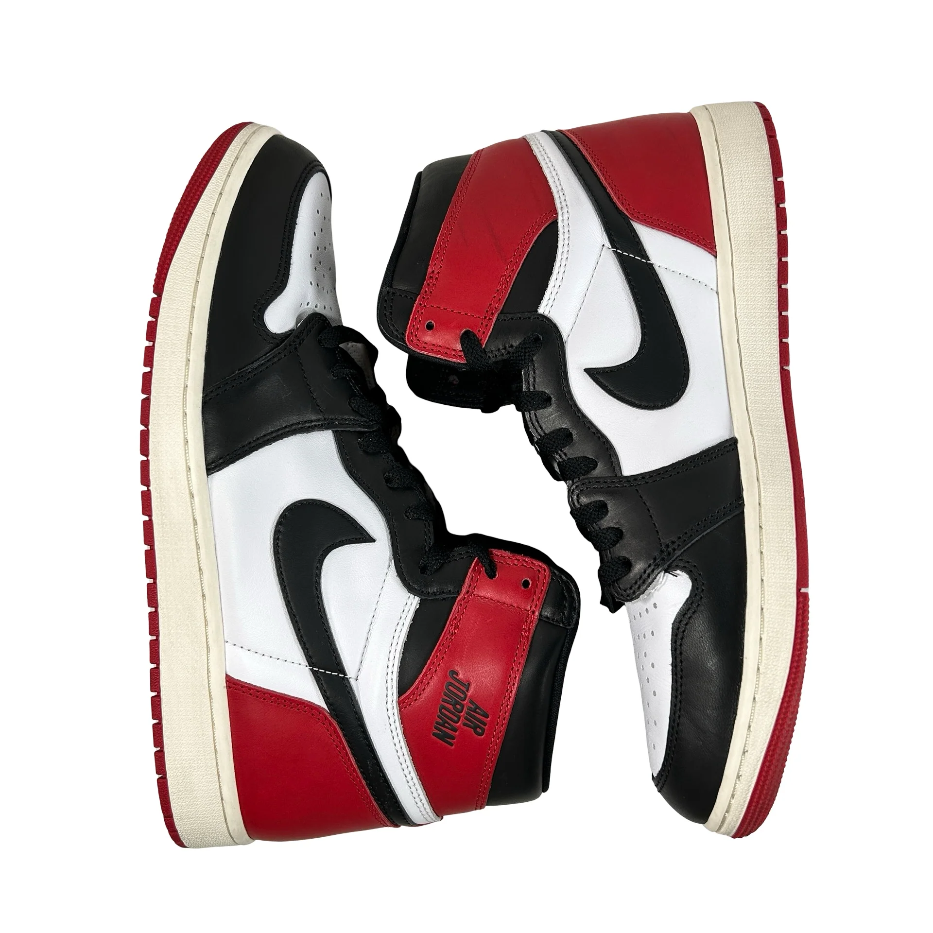 DZ5485 106 Jordan 1 Retro High OG Black Toe Reimagined [USED] - 12 M (Used6) - Image 4