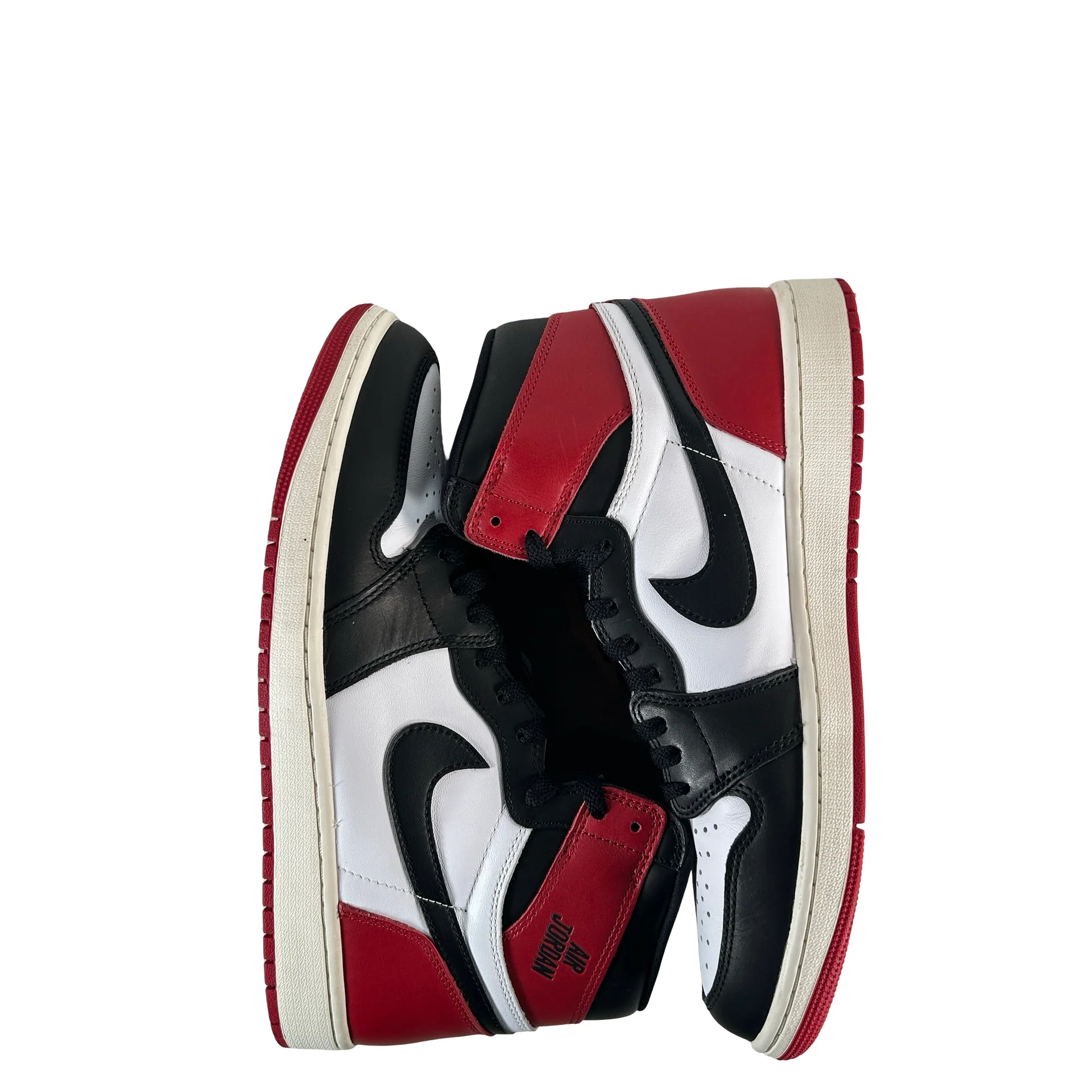 DZ5485 106 Jordan 1 Retro High OG Black Toe Reimagined [USED] - 12 M (Used8) - Image 4