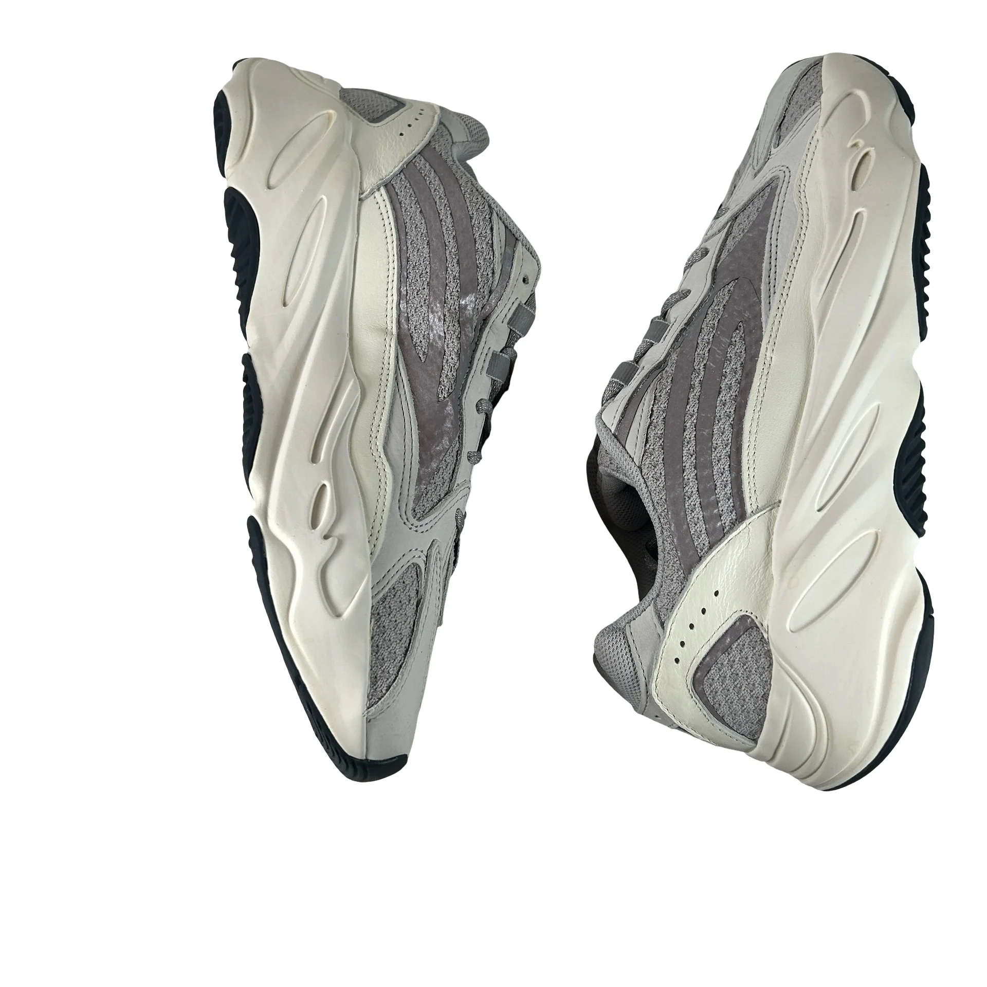 EF2829 Yeezy 700 Static [USED] - 11 M (VNDS) (No Box) - Image 5