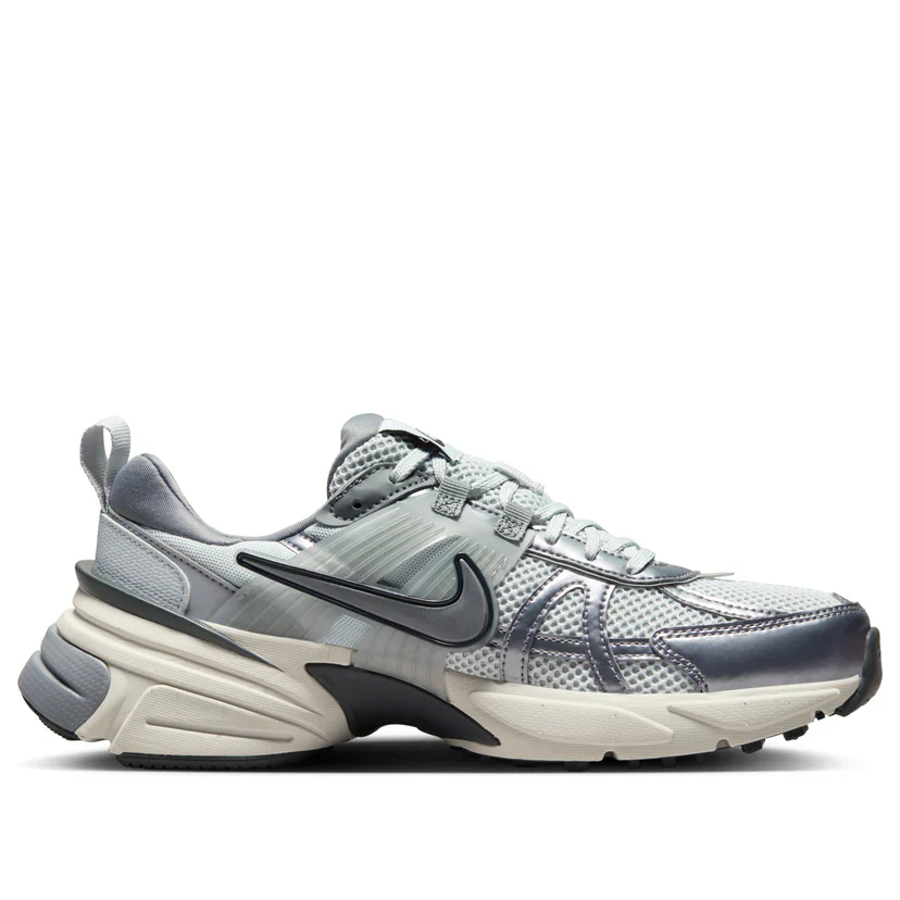 FD0736 003 Nike V2K Run Pure Platinum Wolf Grey (Women's) - Image 2