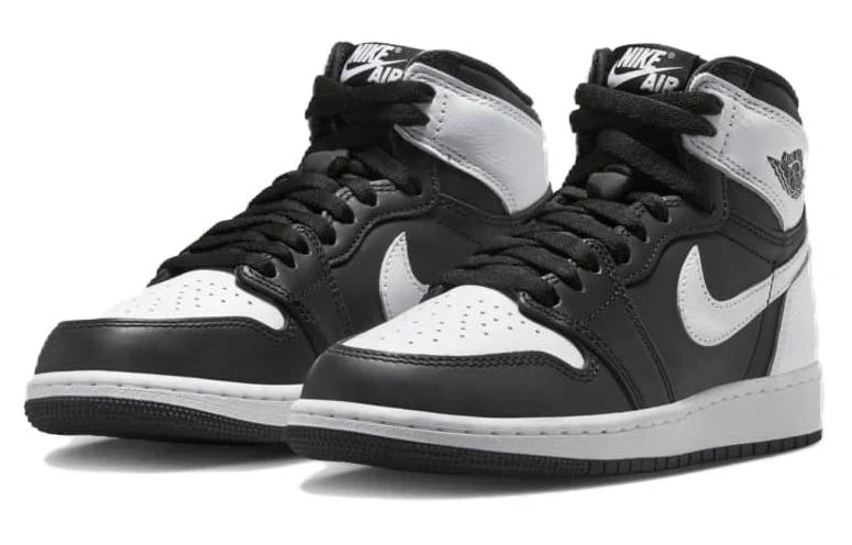 FD1437 010 Jordan 1 Retro High OG Black White (GS) - Image 3