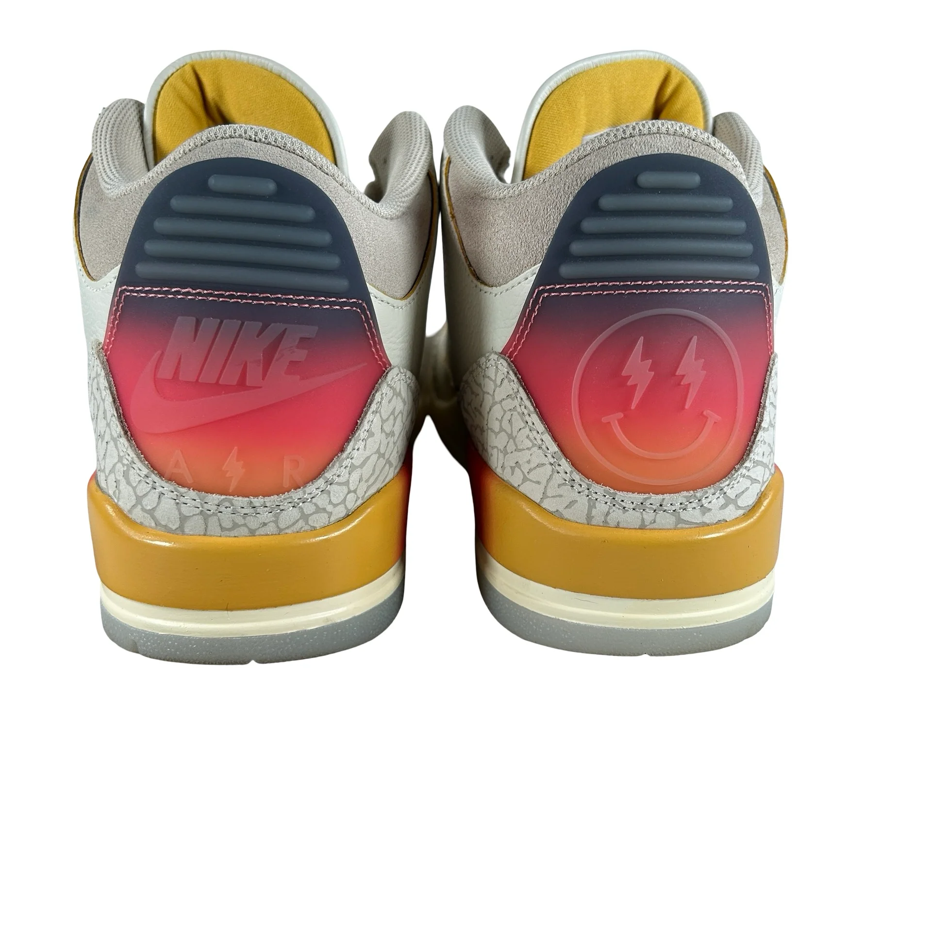 FN0344 901 Jordan 3 Retro SP J Balvin Medellin [USED] - 12 M (Used2) - Image 3