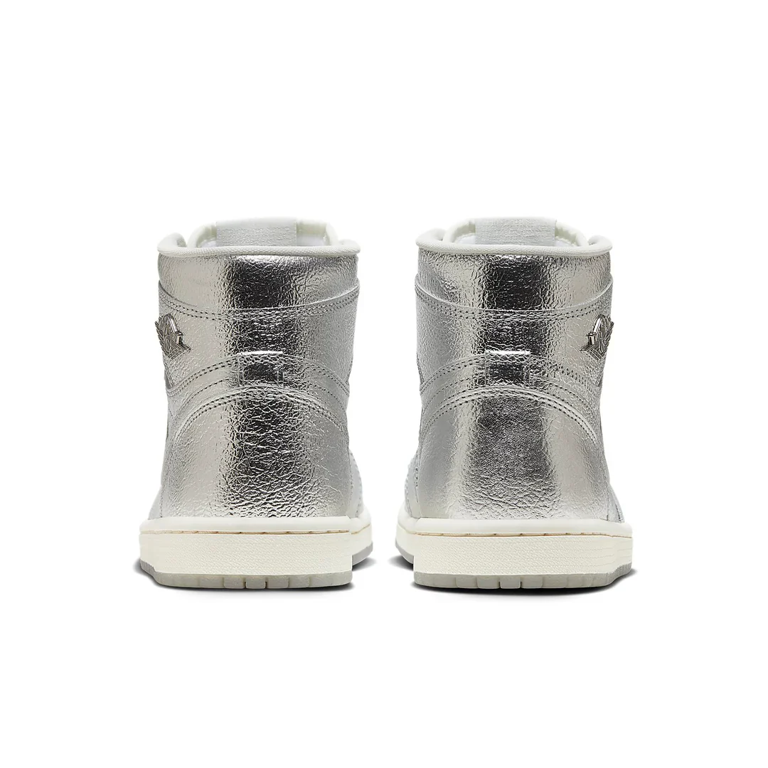 FN7249 001 Air Jordan 1 Retro High OG Chrome (Women's) - Image 4