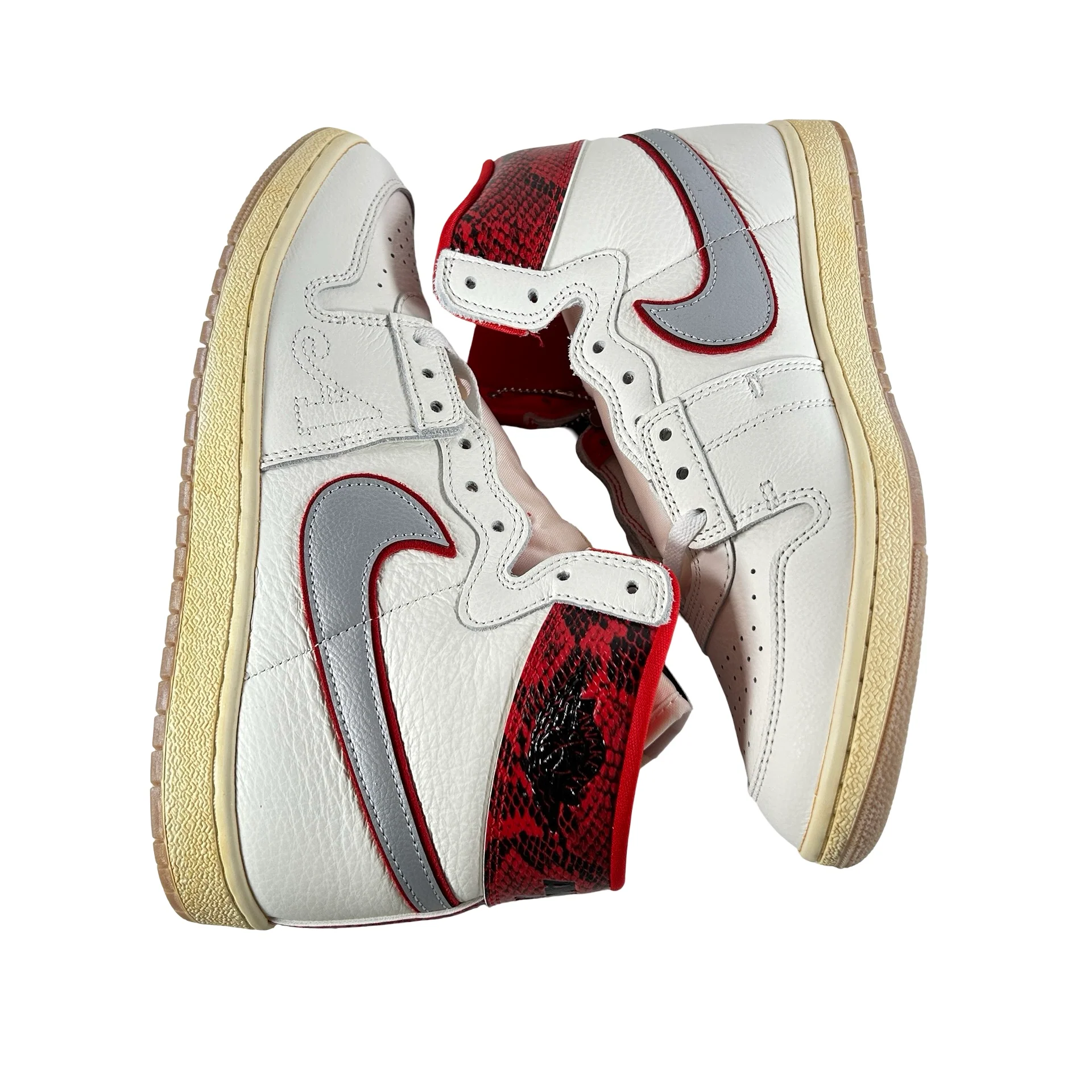 FN8675 100 Nike Jordan Air Ship PE SP Awake NY [USED] - 10.5 M (VNDS) - Image 4