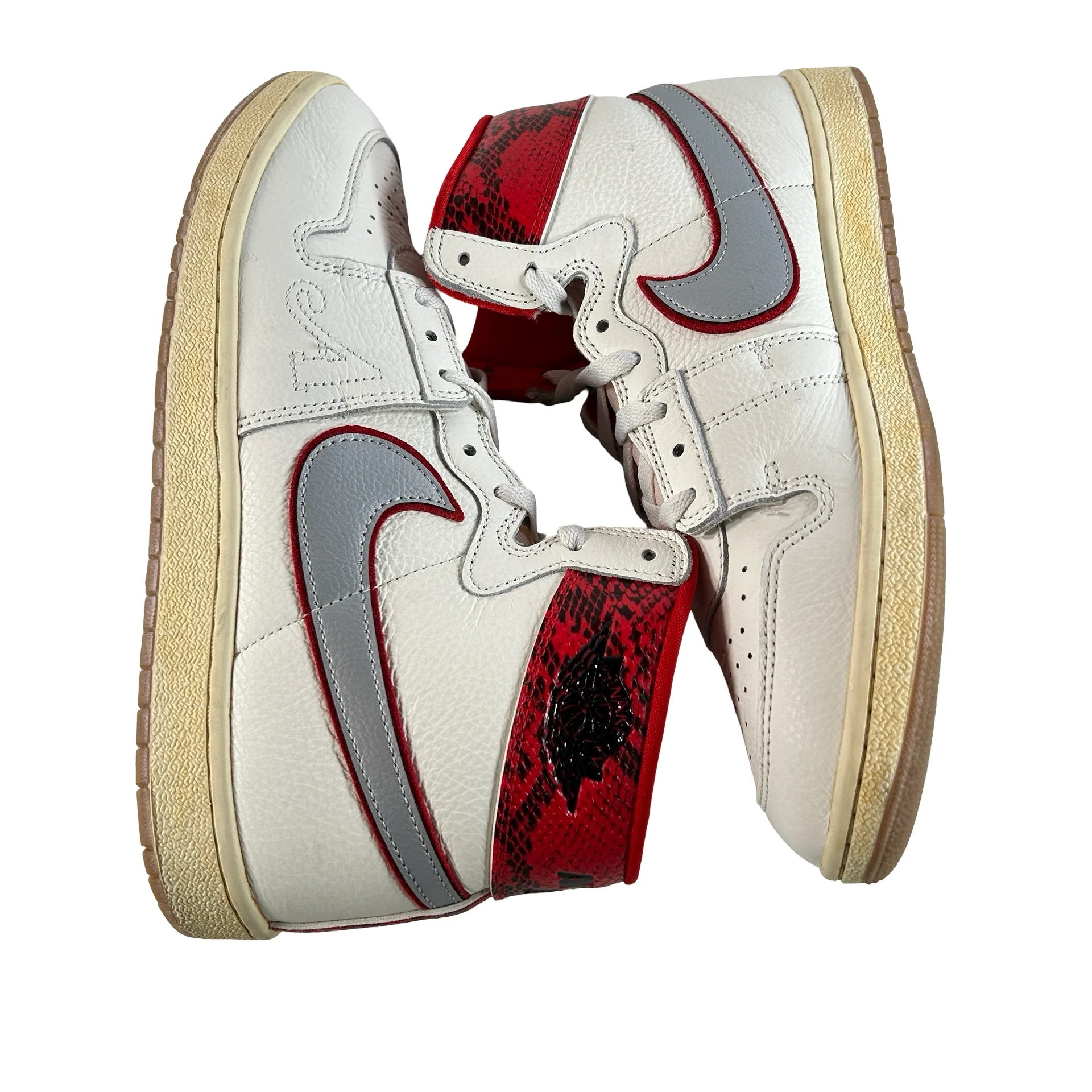 FN8675 100 Nike Jordan Air Ship PE SP Awake NY [USED] - 12 M (Used) - Image 4