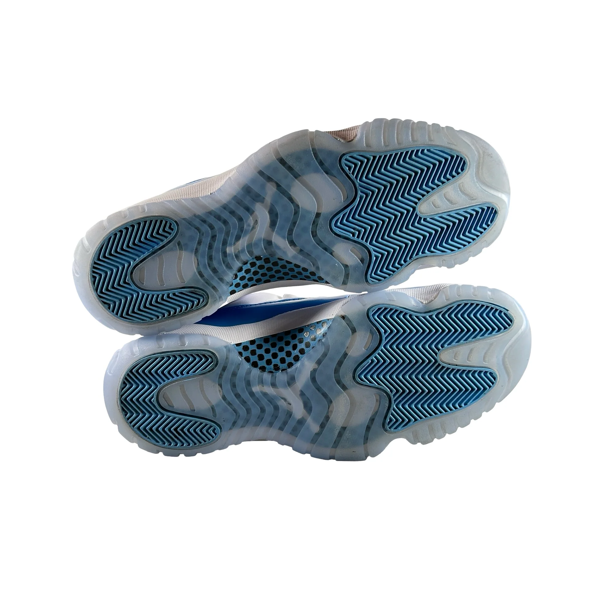 FV5104 100 Jordan 11 Retro Low University Blue (2026) [USED] - 10 M (Used) - Image 6