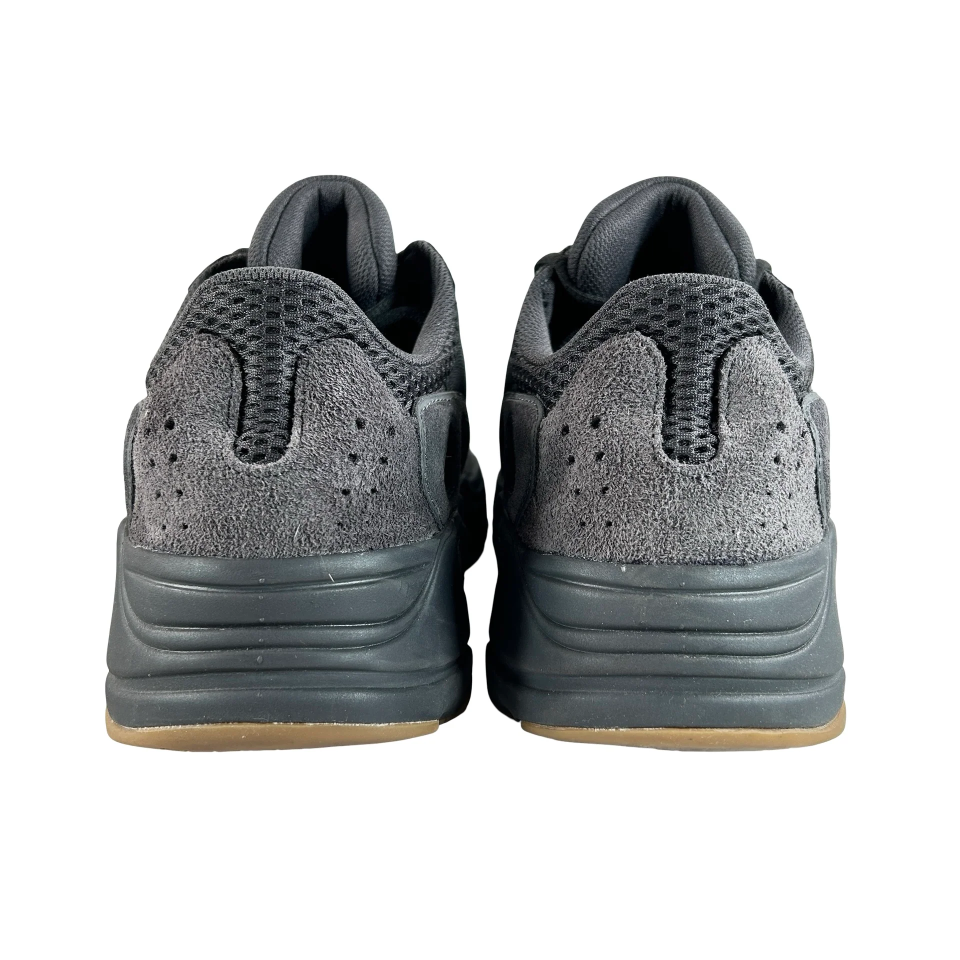 FV5304 adidas Yeezy Boost 700 Utility Black (2019/2023) [USED] - 12 M (VNDS) - Image 3