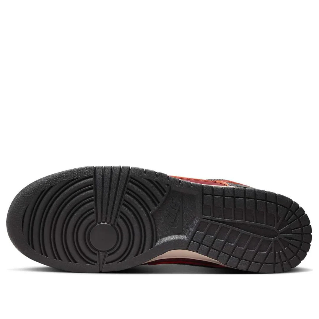 HQ1965 600 Nike Dunk Low SE Red Panda - Image 5