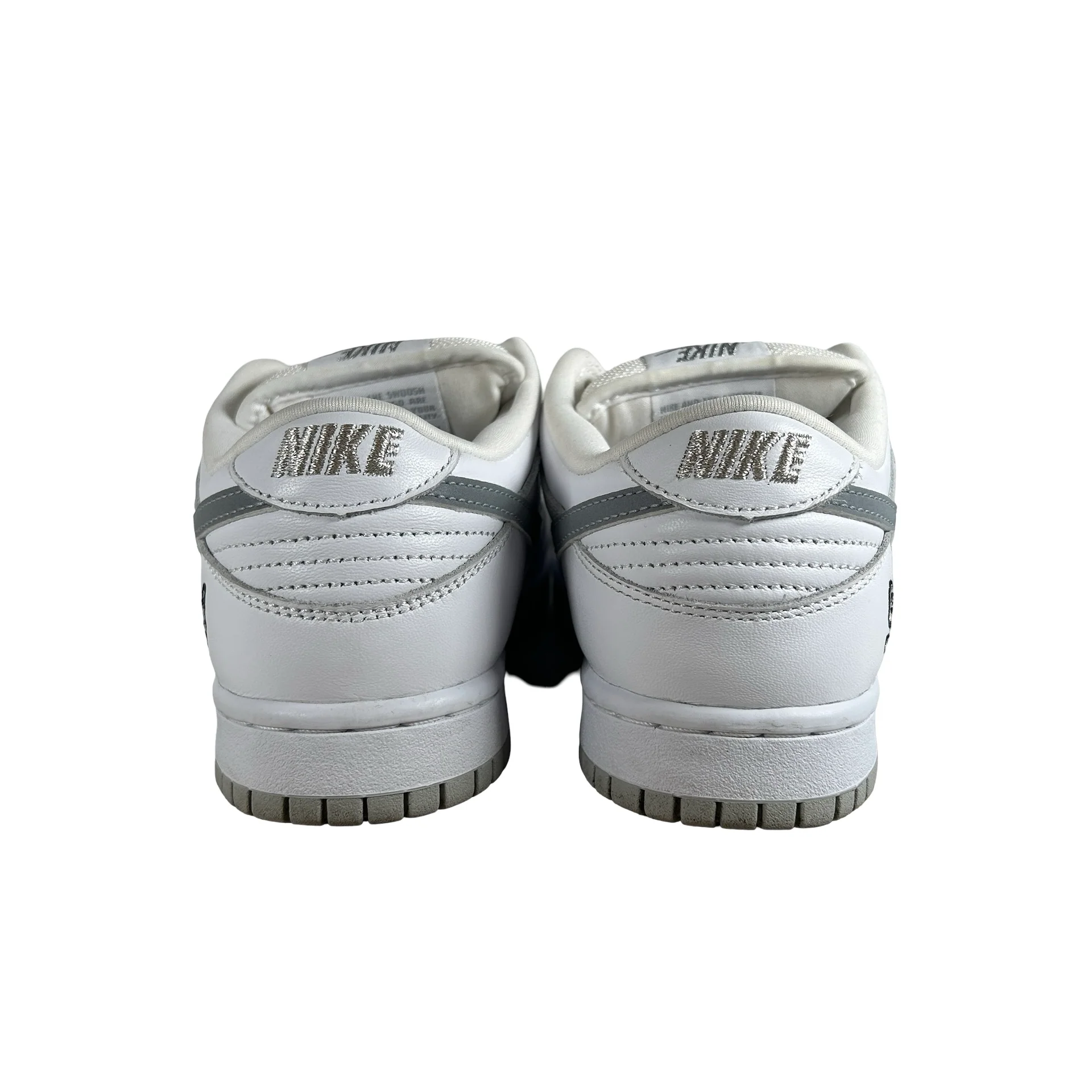 HQ8487 100 Nike SB Dunk Low Supreme 94 White Metallic Silver [USED] - 6.5 M (Used) - Image 3