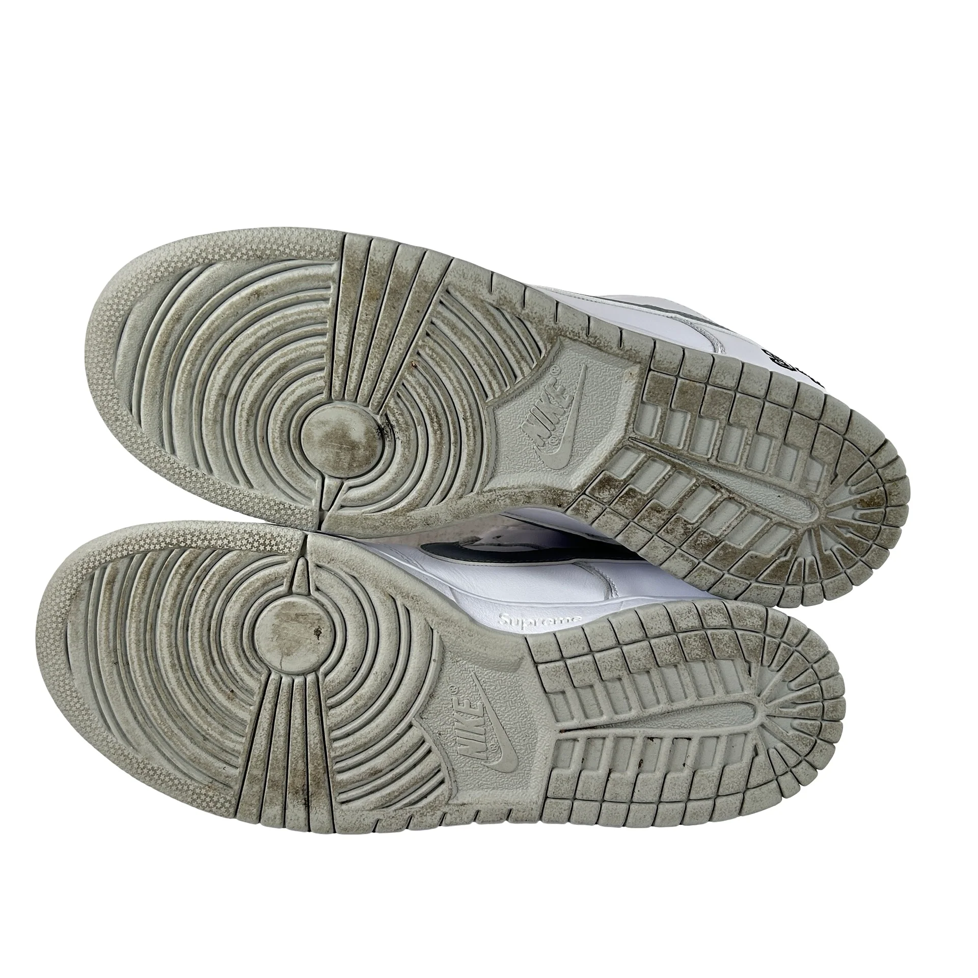 HQ8487 100 Nike SB Dunk Low Supreme 94 White Metallic Silver [USED] - 9.5 M (Used) - Image 6