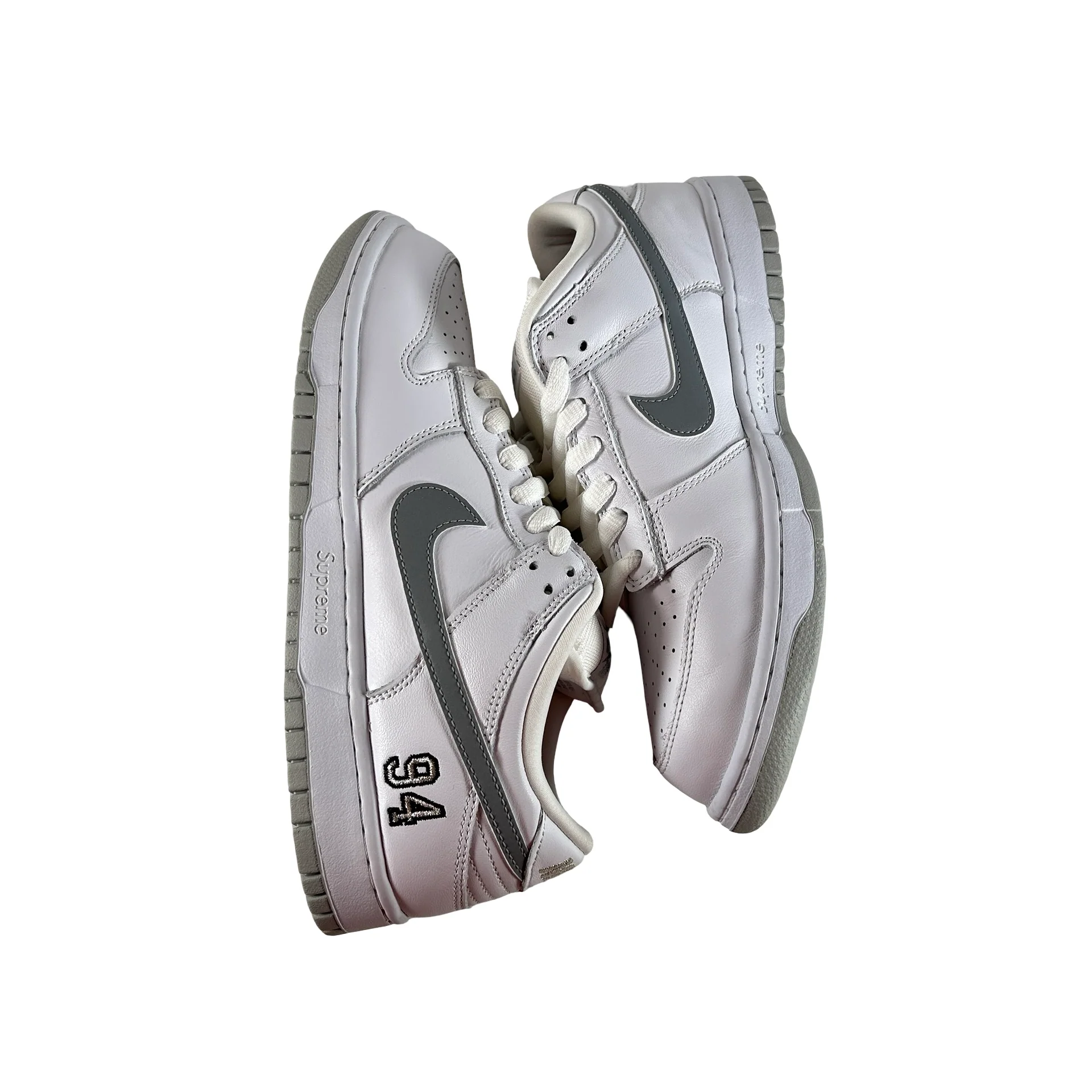 HQ8487 100 Nike SB Dunk Low Supreme 94 White Metallic Silver [USED] - 9.5 M (Used2) - Image 4