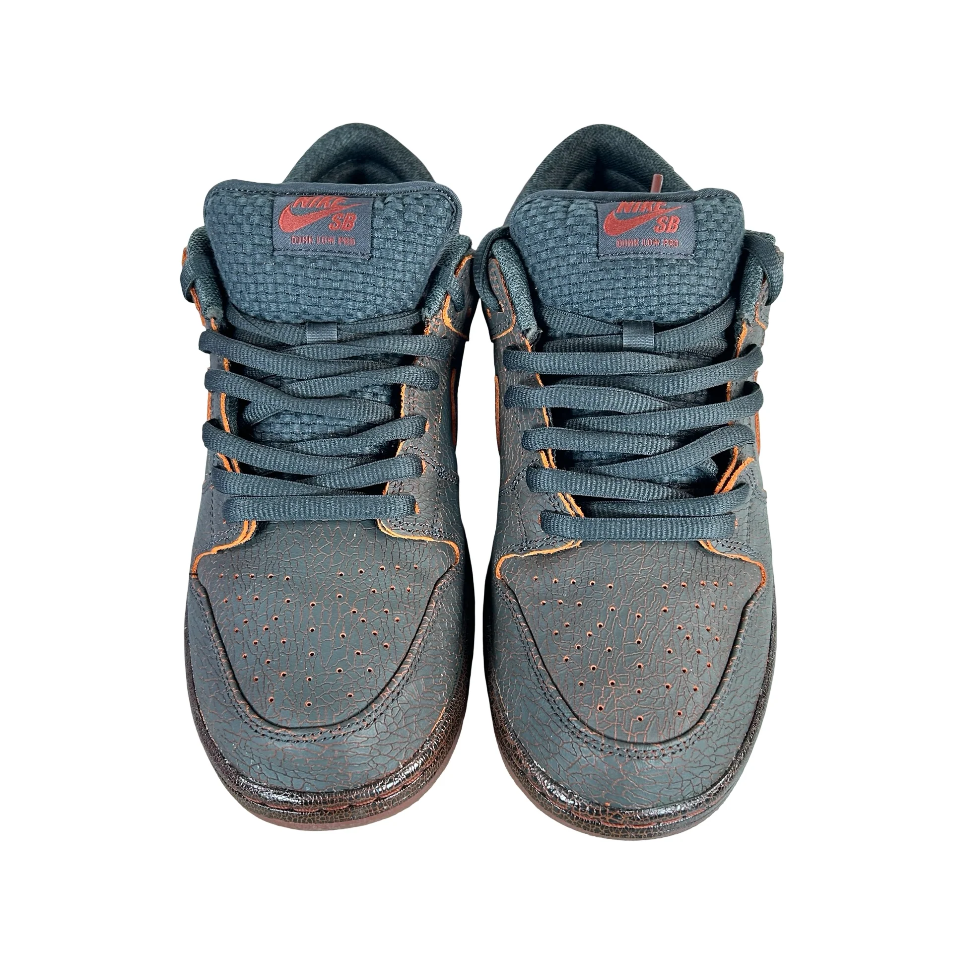 HV1668 001 Nike Dunk SB Low Krampus [USED] - 11 M (Used) - Image 2