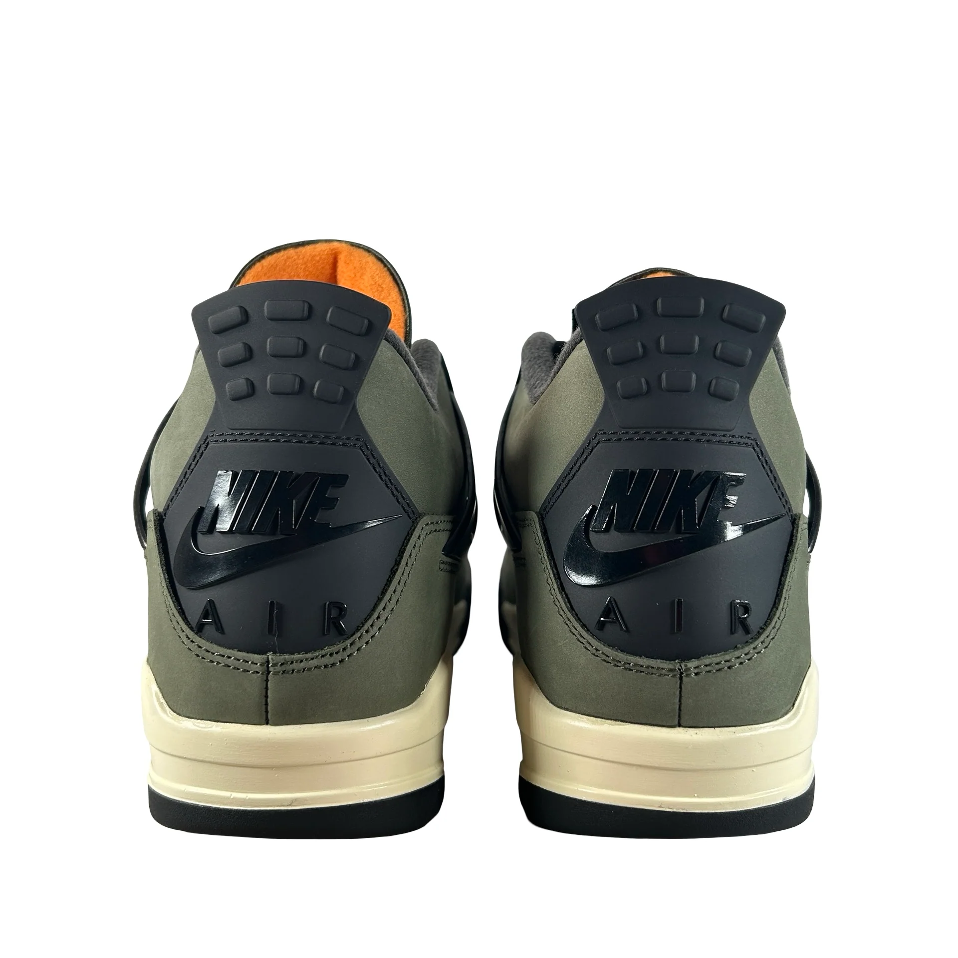IB1519 200 Jordan 4 Retro OG SP Undefeated (2025) [USED] - 11 M (Used4) - Image 3