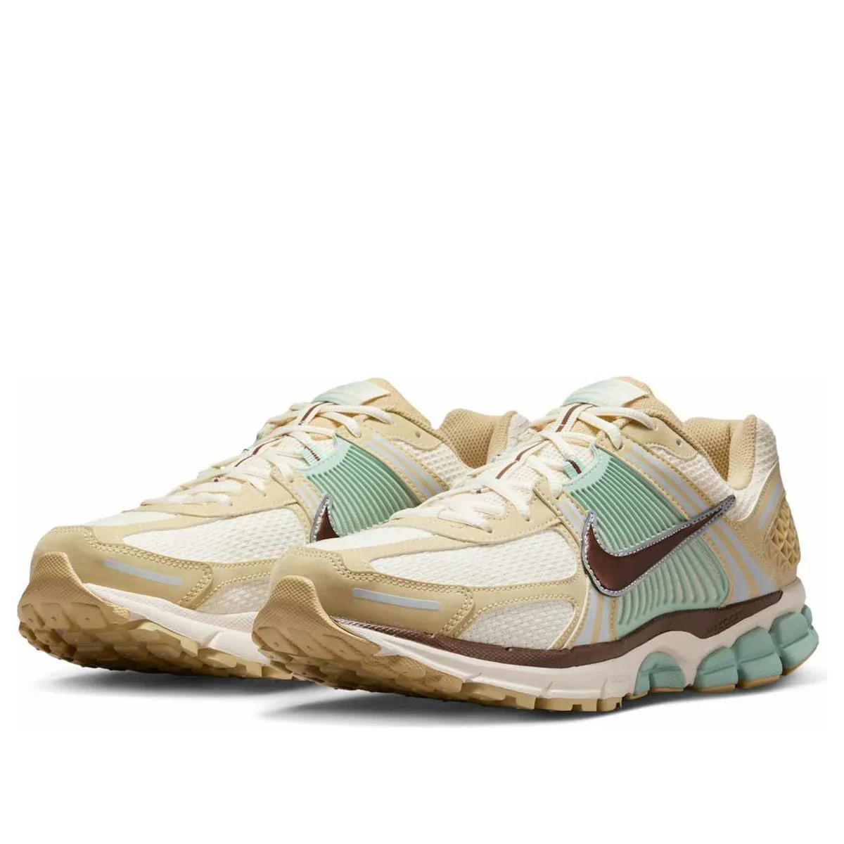 IB2987 700 Nike Zoom Vomero 5 Team Gold Seafoam - Image 2
