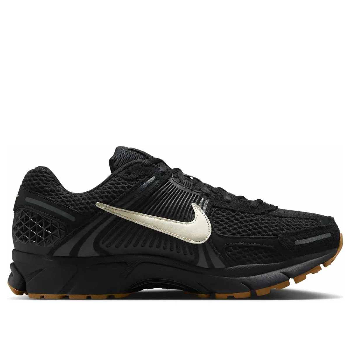 IB4005 010 Nike Zoom Vomero 5 Black Gum - Image 2