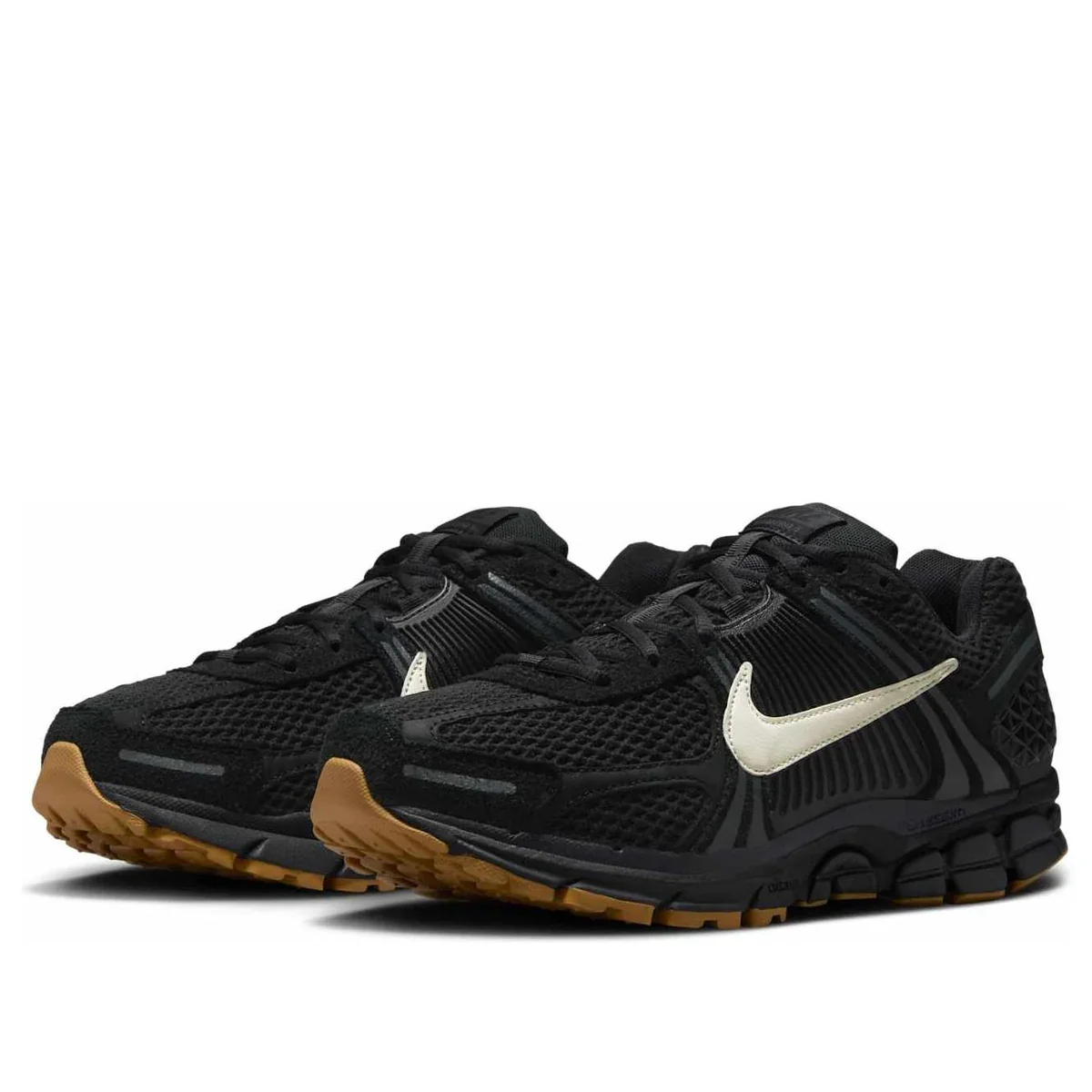 IB4005 010 Nike Zoom Vomero 5 Black Gum - Image 3