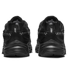 IB4595 001 Nike Initiator Black Metallic Silver - Image 3