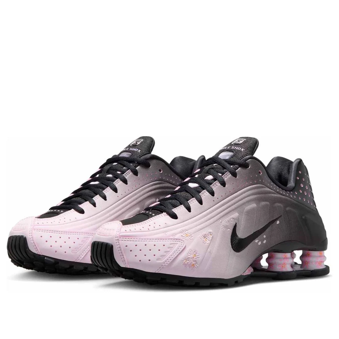 IB8872 600 Nike Shox R4 Sakura (Women's) [CONDITIONAL] [NO BOX] - Image 3
