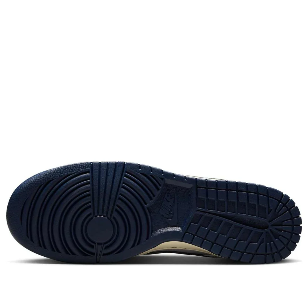 IM2222 101 Nike Dunk Low New York Yankees - Image 4