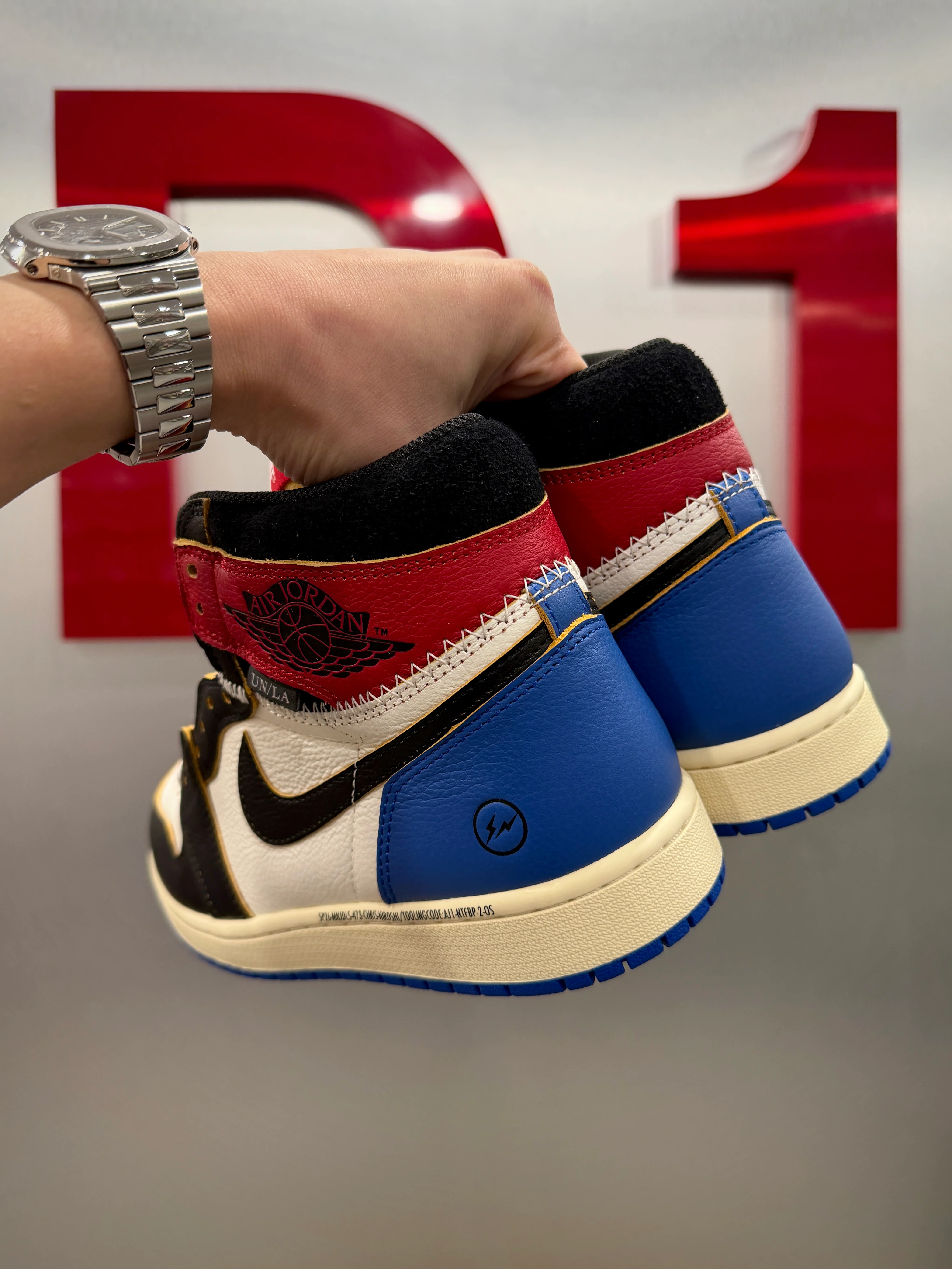 IO7847 002 Air Jordan 1 Retro High OG SP Fragment x Union LA Varsity Red Sport Royal - Image 8