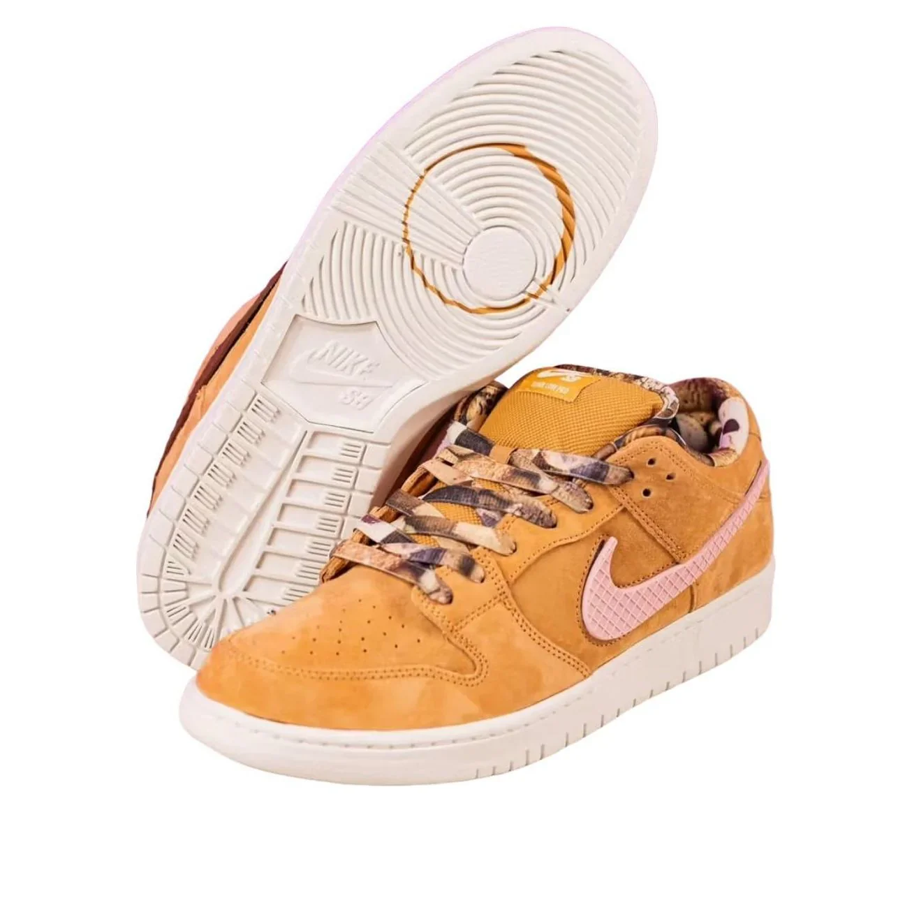 IO9508 200 Nike SB Dunk Low Pro NOTE Shop Manchester Brew and Biscuits - Image 5