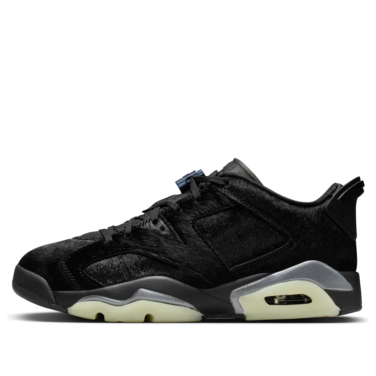 IO9786 001 Air Jordan 6 Retro Low Blackout (Women's)