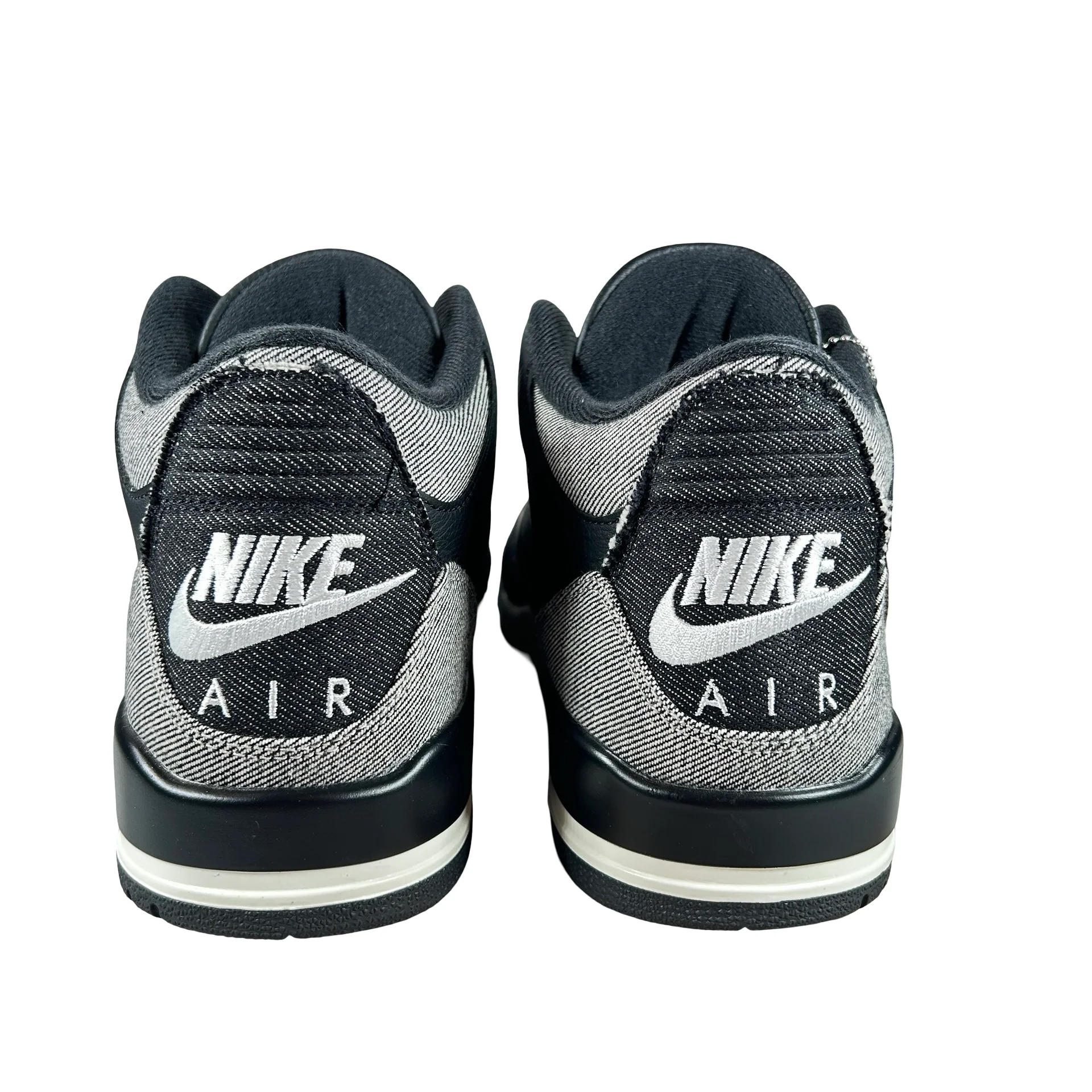IR0914 400 Jordan 3 Retro Levi’s Black [USED] - 10.5 M (Used) - Image 3