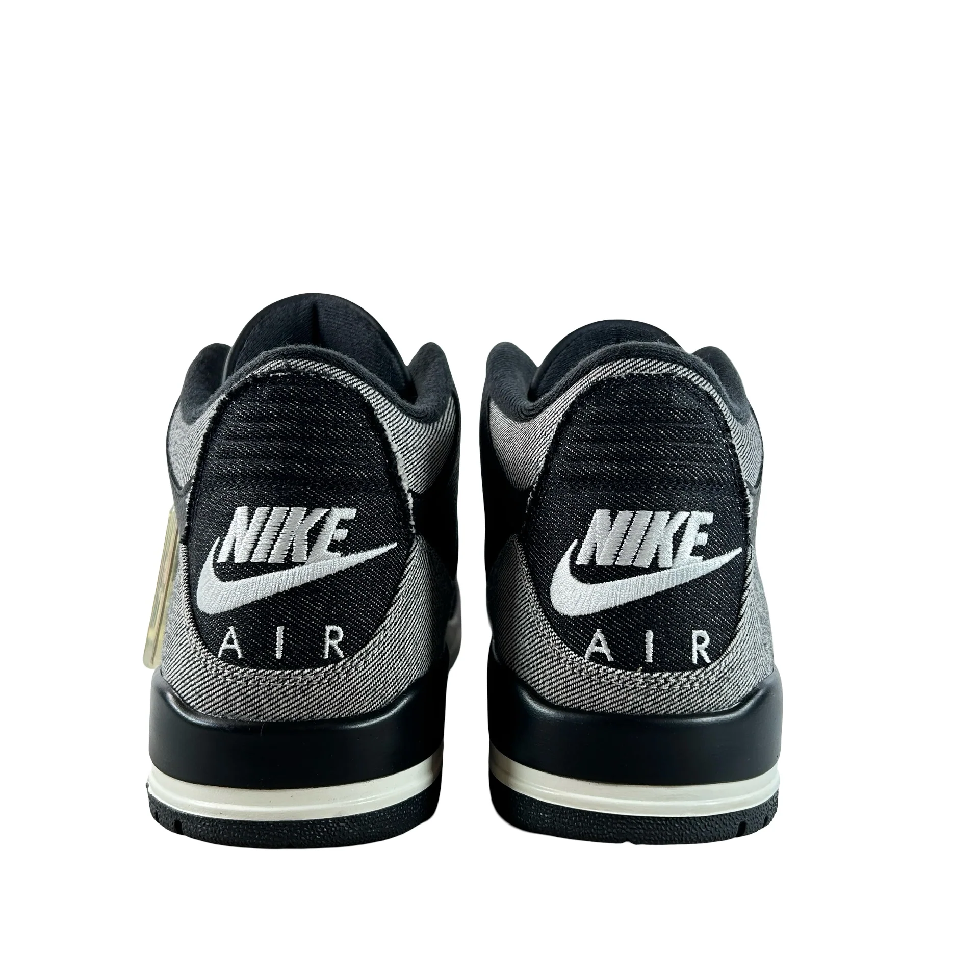 IR0914 400 Jordan 3 Retro Levi’s Black [USED] - 13 M (Used) - Image 3