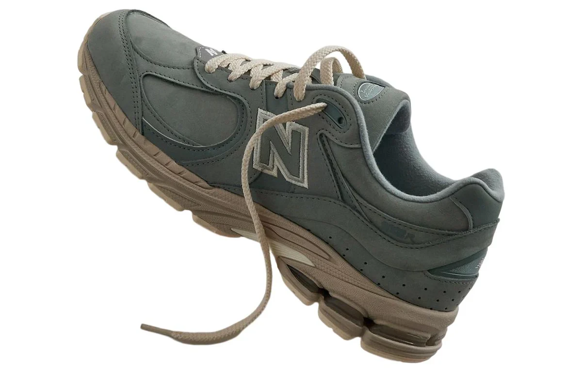 M2002RK1 New Balance 2002R Kith Pistachio - Image 2