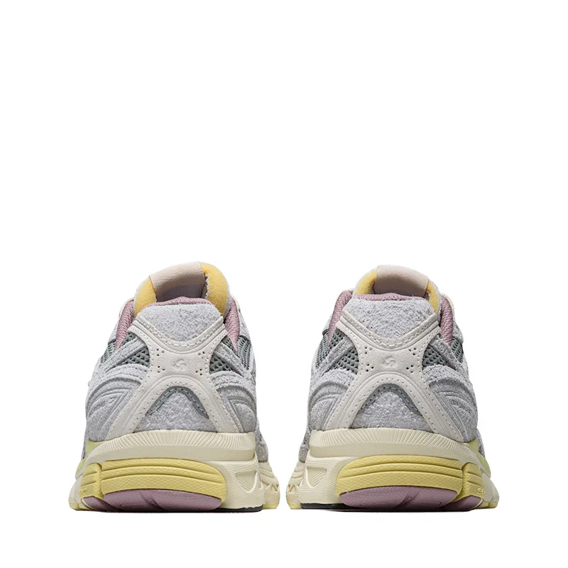 S71044 1 Saucony ProGrid Guide 7 3sixteen Graphite - Image 5